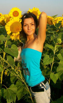 bustyrussiansingles.com - female_woman