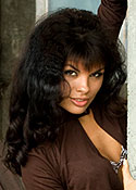 russian_lady_looking - bustyrussiansingles.com