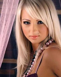 woman_email - bustyrussiansingles.com